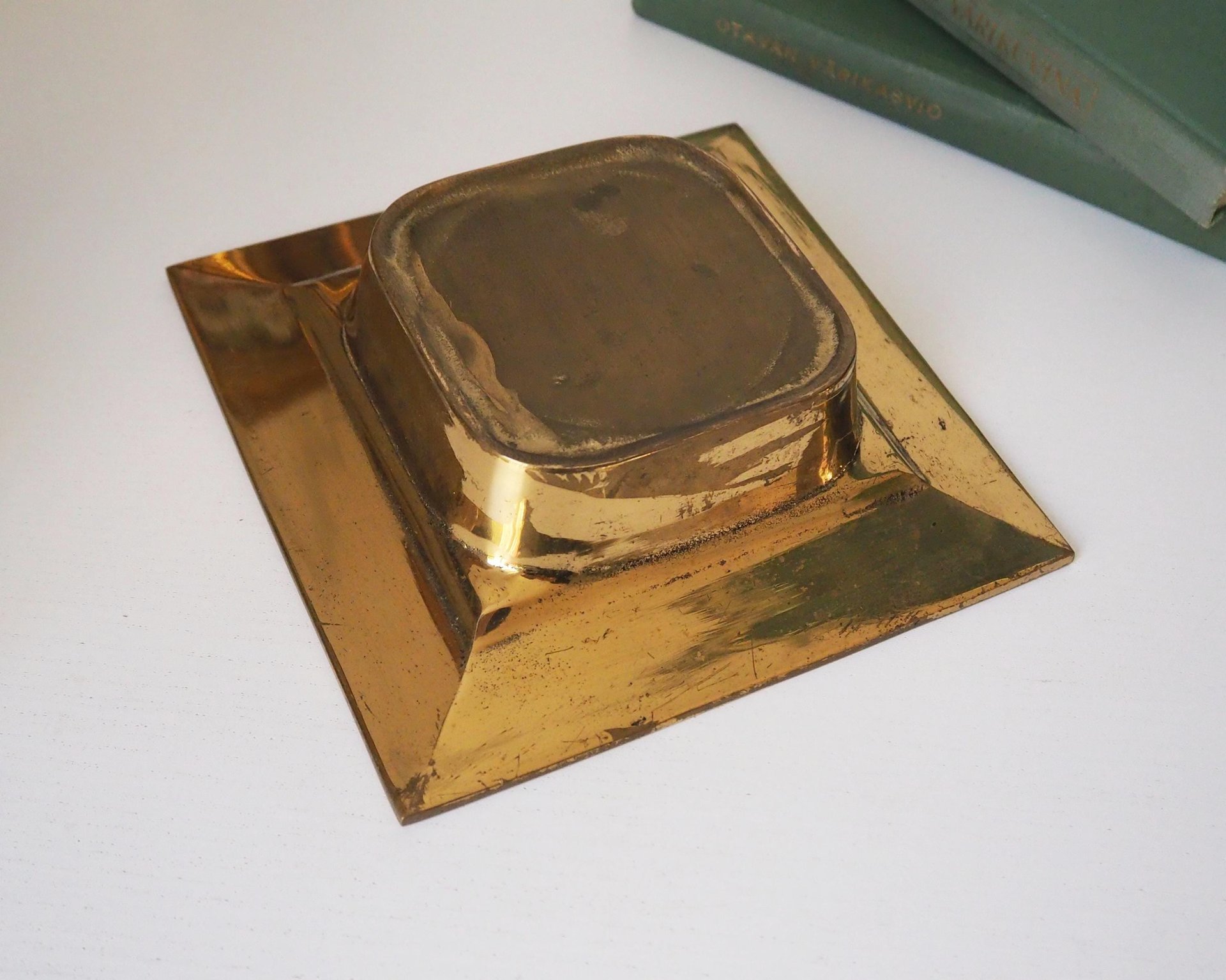 Vintage trinket dish | Vintage brass trinket dish | Heavy brass dish | Vintage brass ashtray | Asian brass dish
