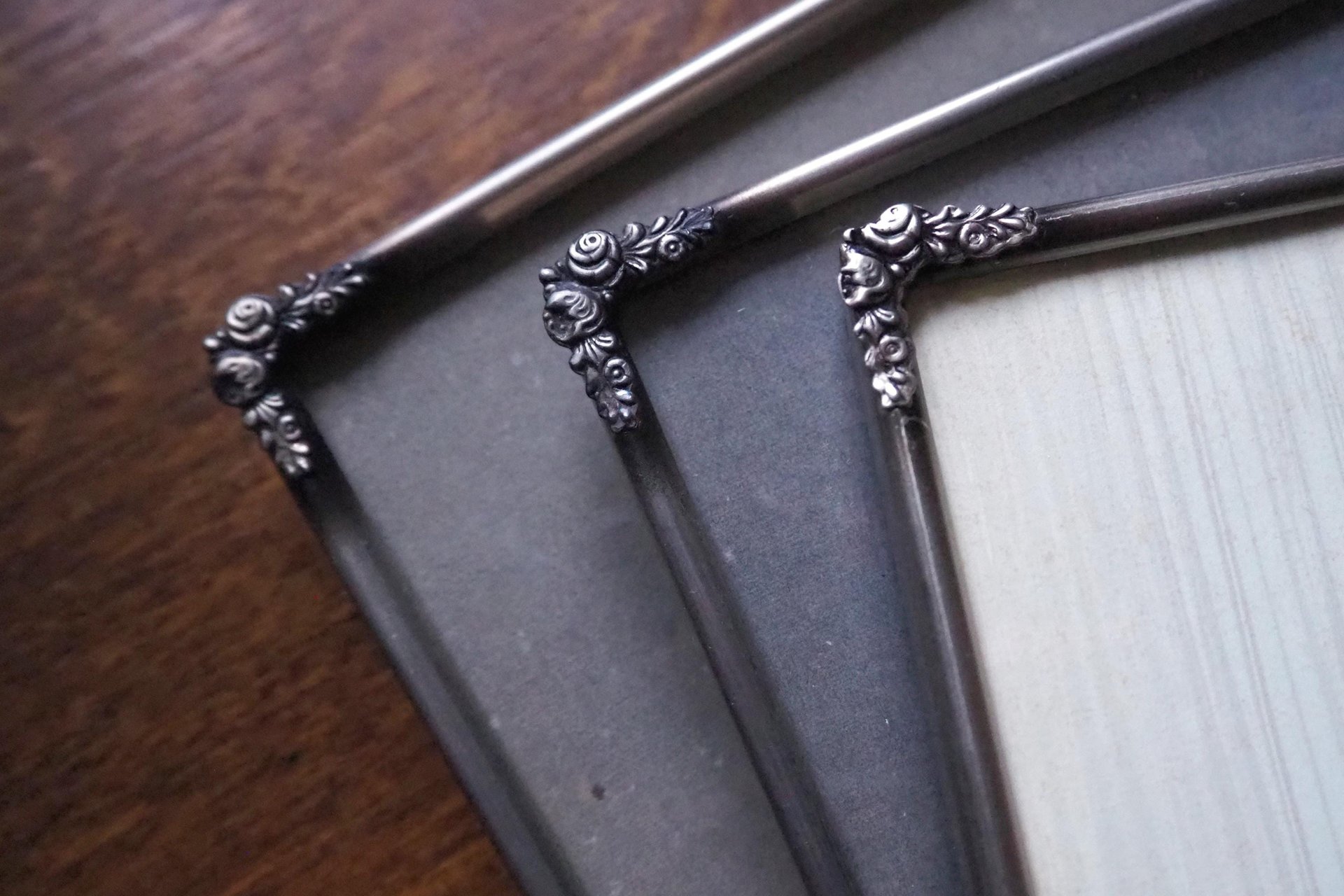 Set of three vintage photo frames | Silver plated photo frames 12x18 cm | Vintage silver plated picture frames | Vintage picture frames