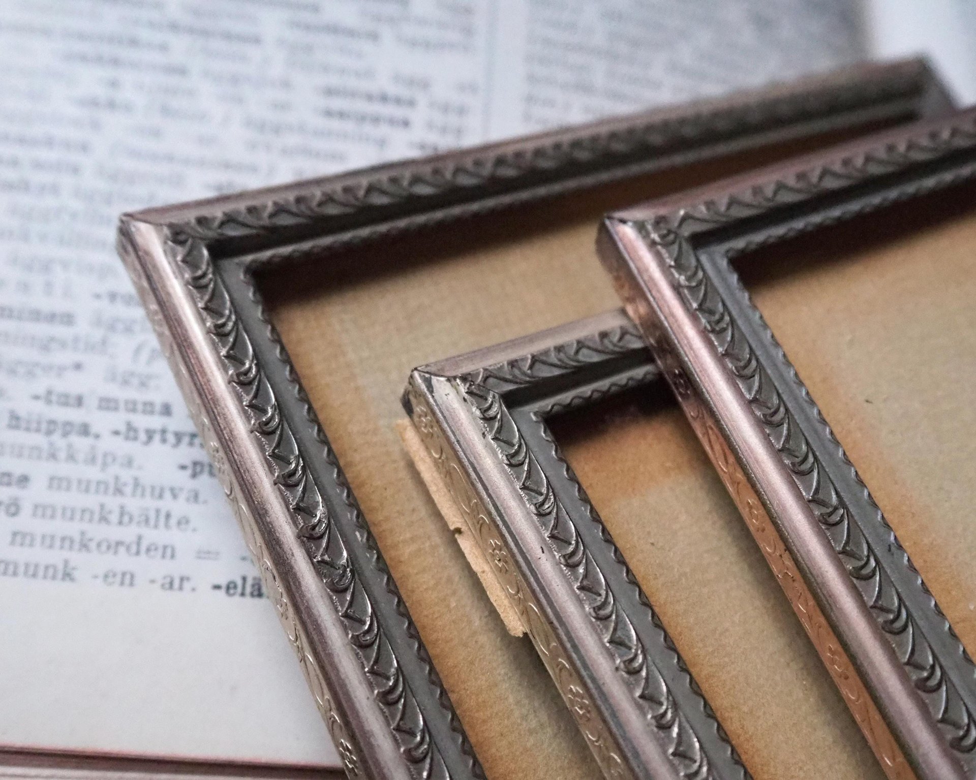 Set of three vintage photo frames | Silver plated photo frames 11x16 cm | Vintage silver plated picture frames | Vintage picture frames