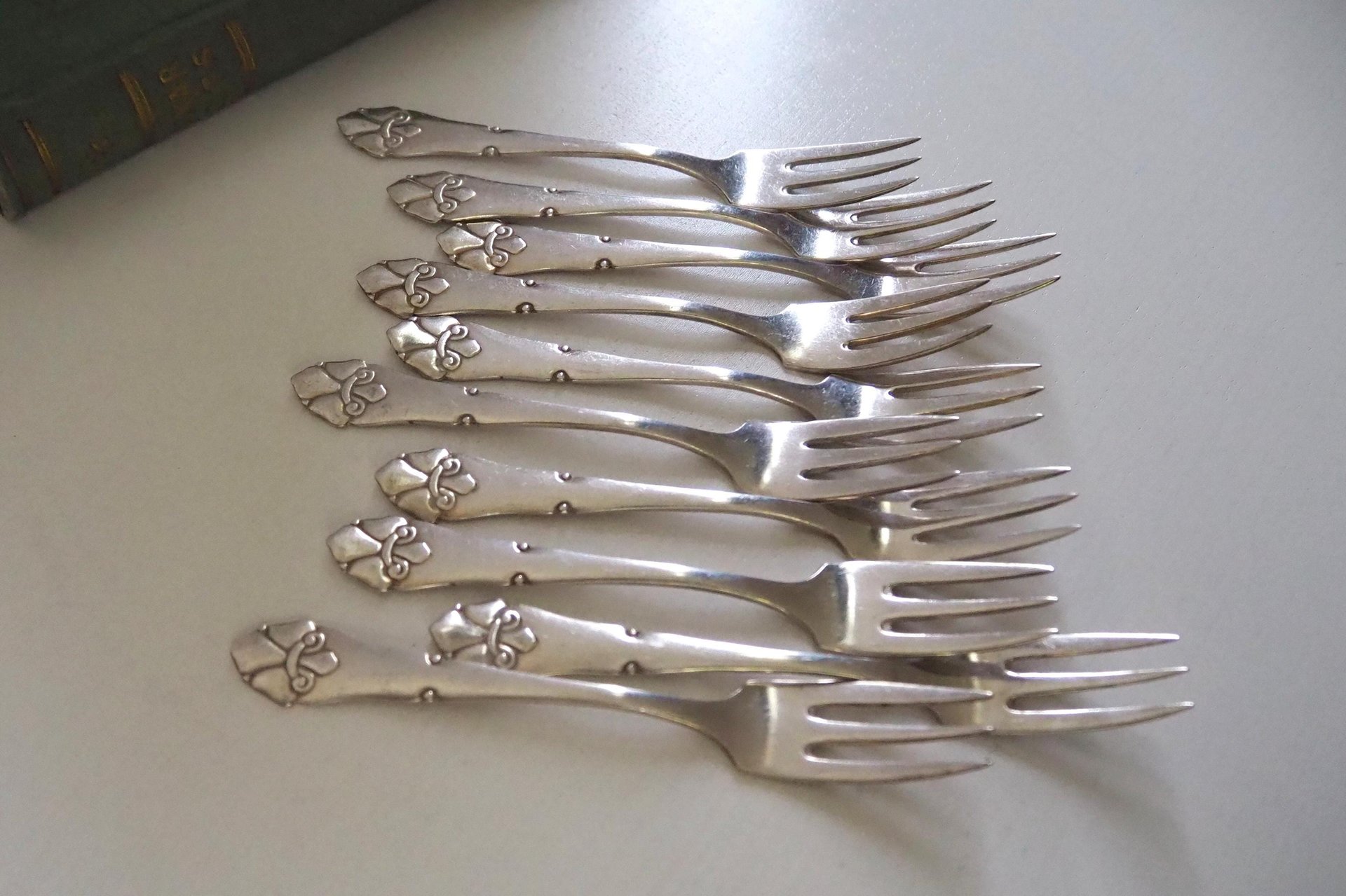 Set of ten vintage dessert forks | Danish dessert forks | Vintage dessert forks | Atla dessert forks | Small vintage forks | Made in Denmark