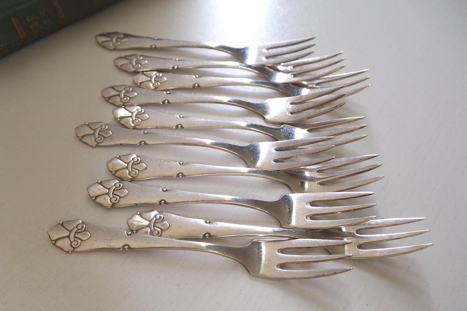 Set of ten vintage dessert forks | Danish dessert forks | Vintage dessert forks | Atla dessert forks | Small vintage forks | Made in Denmark