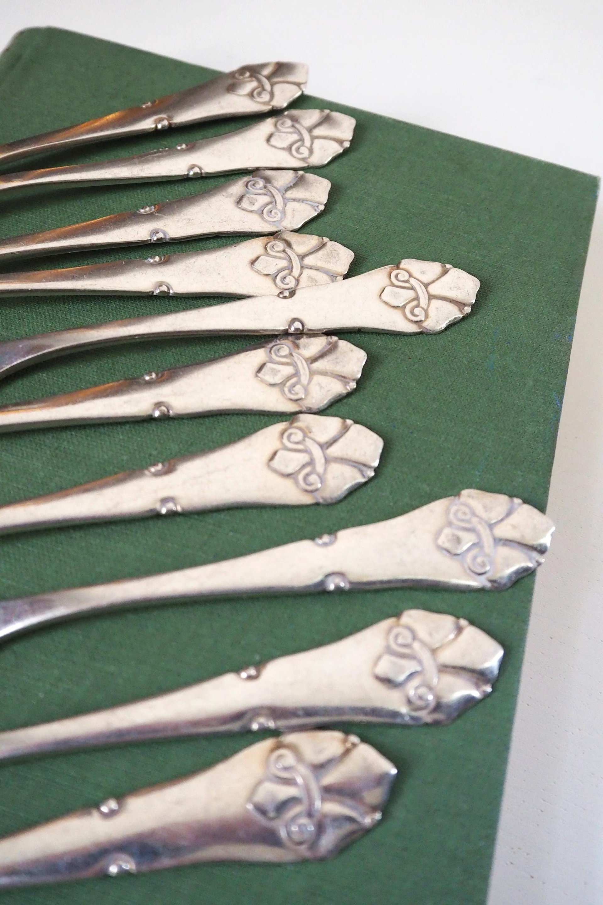 Set of ten vintage dessert forks | Danish dessert forks | Vintage dessert forks | Atla dessert forks | Small vintage forks | Made in Denmark