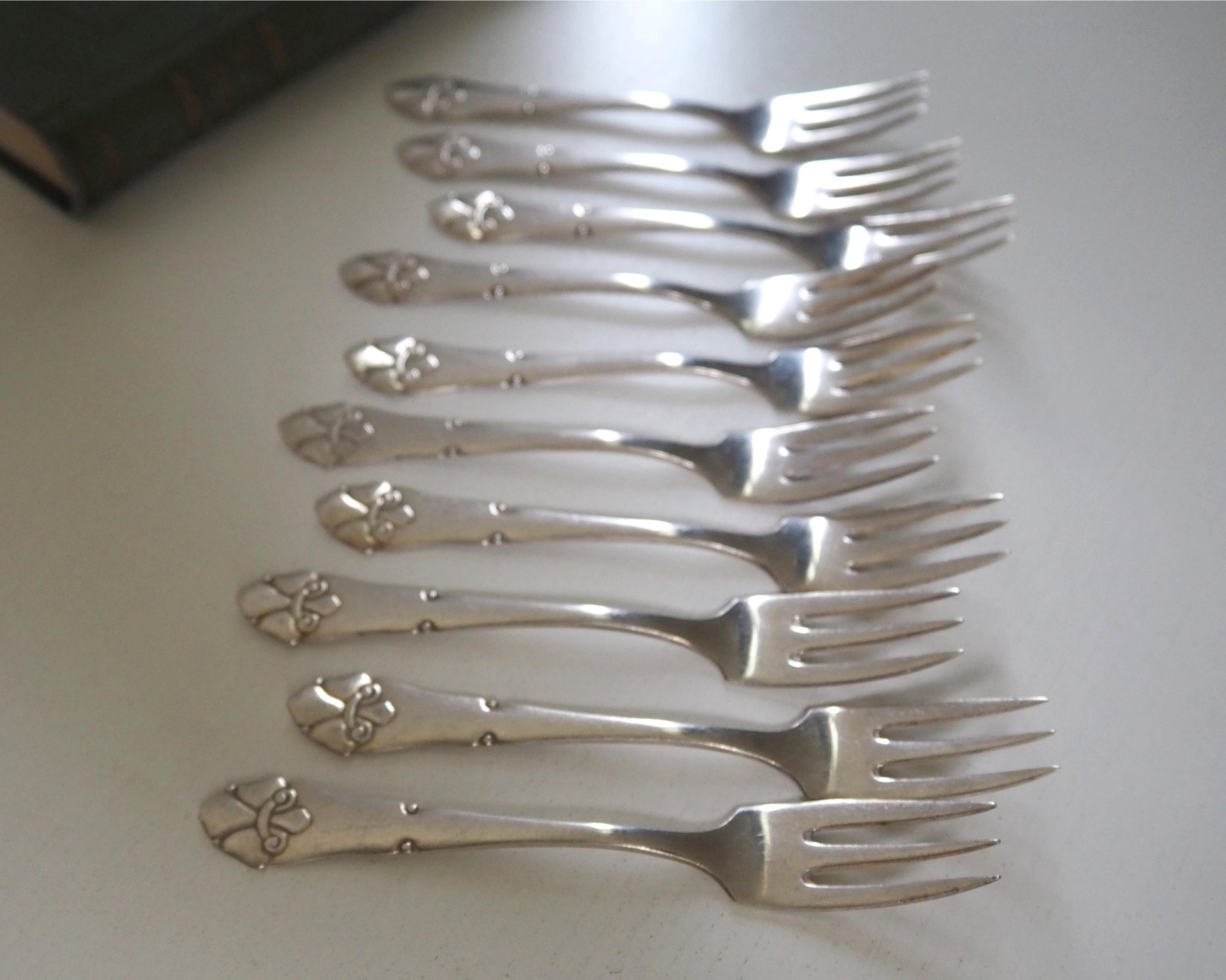 Set of ten vintage dessert forks | Danish dessert forks | Vintage dessert forks | Atla dessert forks | Small vintage forks | Made in Denmark