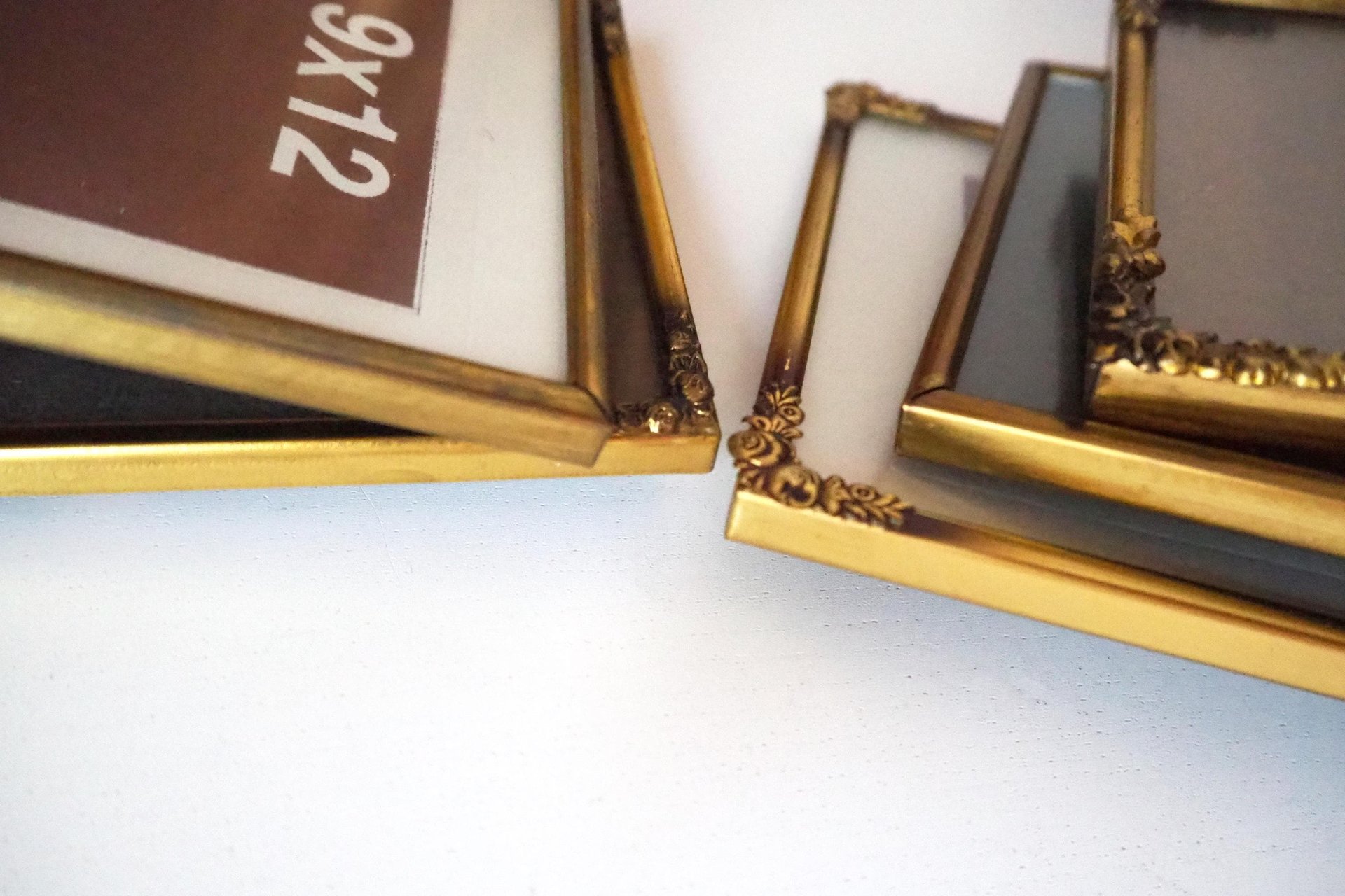 Set of five vintage photo frames | Mismatched photo frames | Set of five brass vintage frames | Vintage brass picture frames