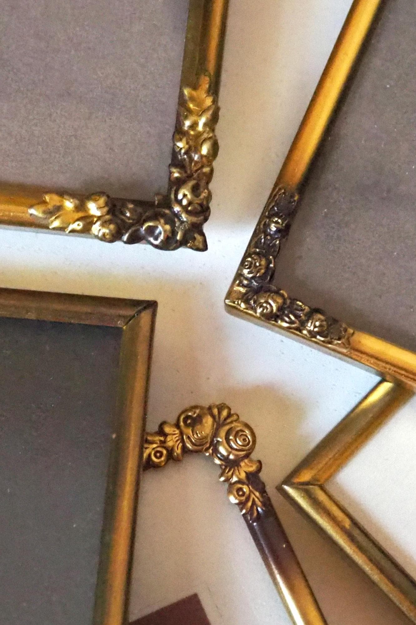 Set of five vintage photo frames | Mismatched photo frames | Set of five brass vintage frames | Vintage brass picture frames