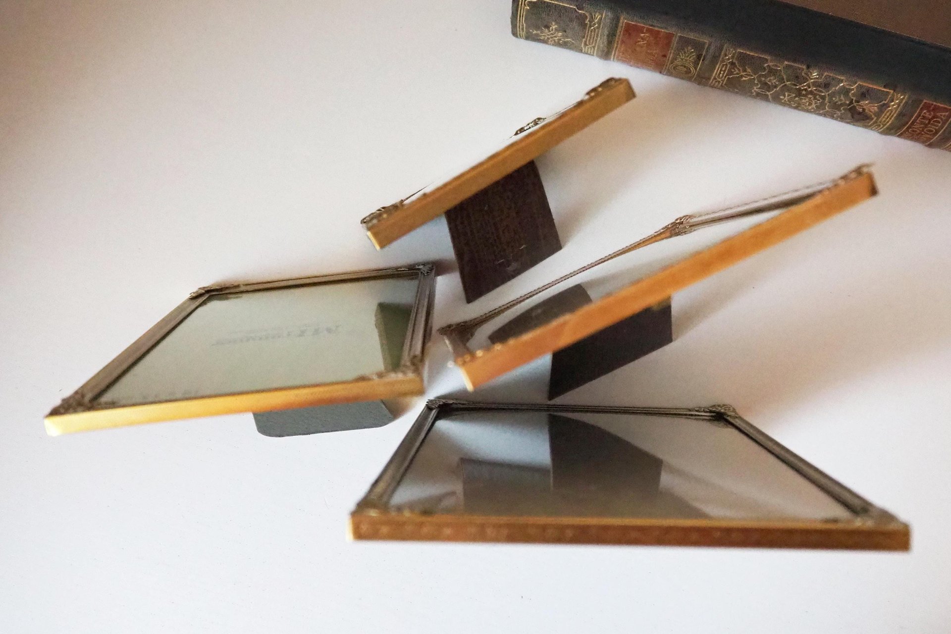 Set of four vintage photo frames | Set of four mismatched vintage frames | Vintage brass picture frames | Vintage brass frame set