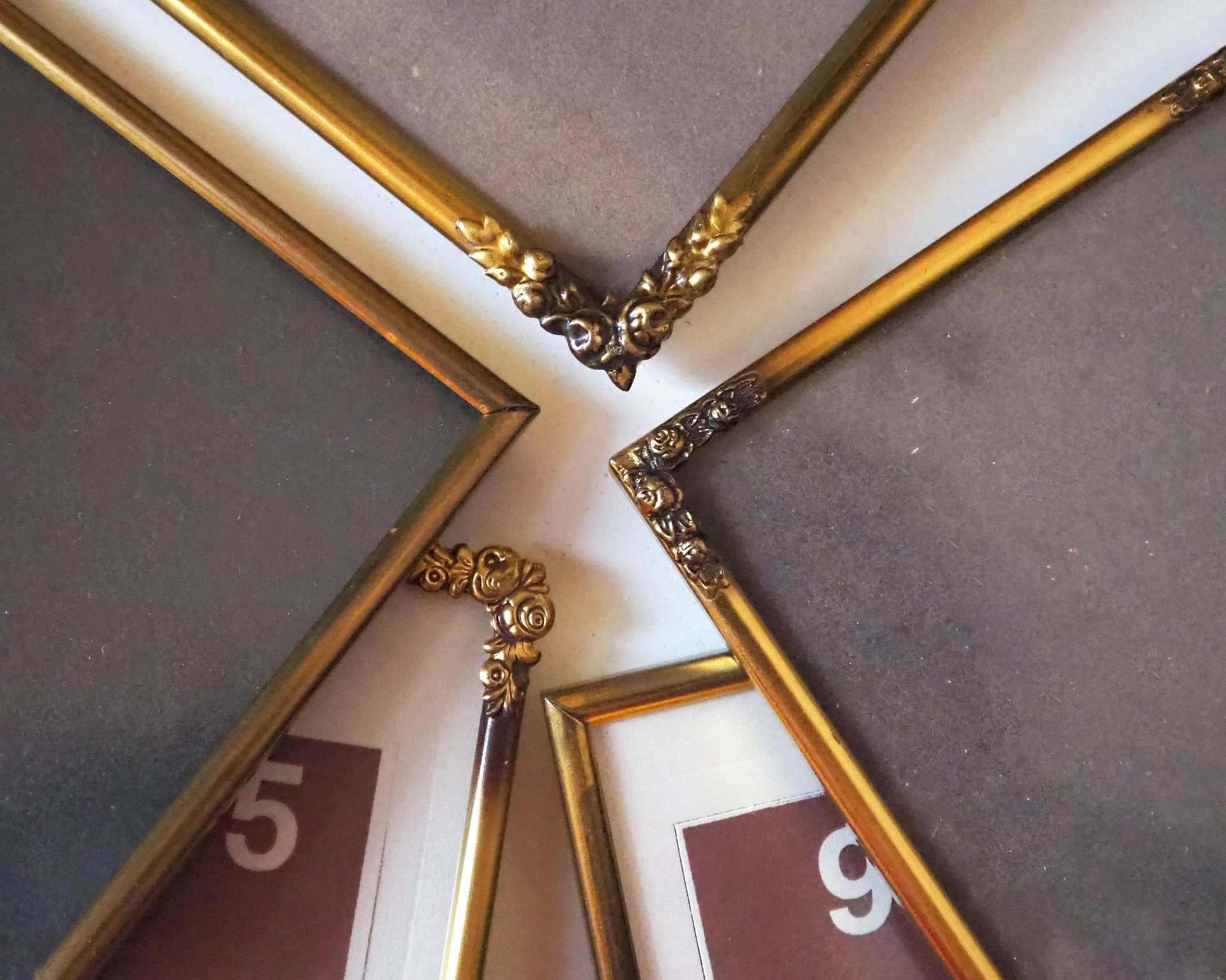 Set of five vintage photo frames | Mismatched photo frames | Set of five brass vintage frames | Vintage brass picture frames