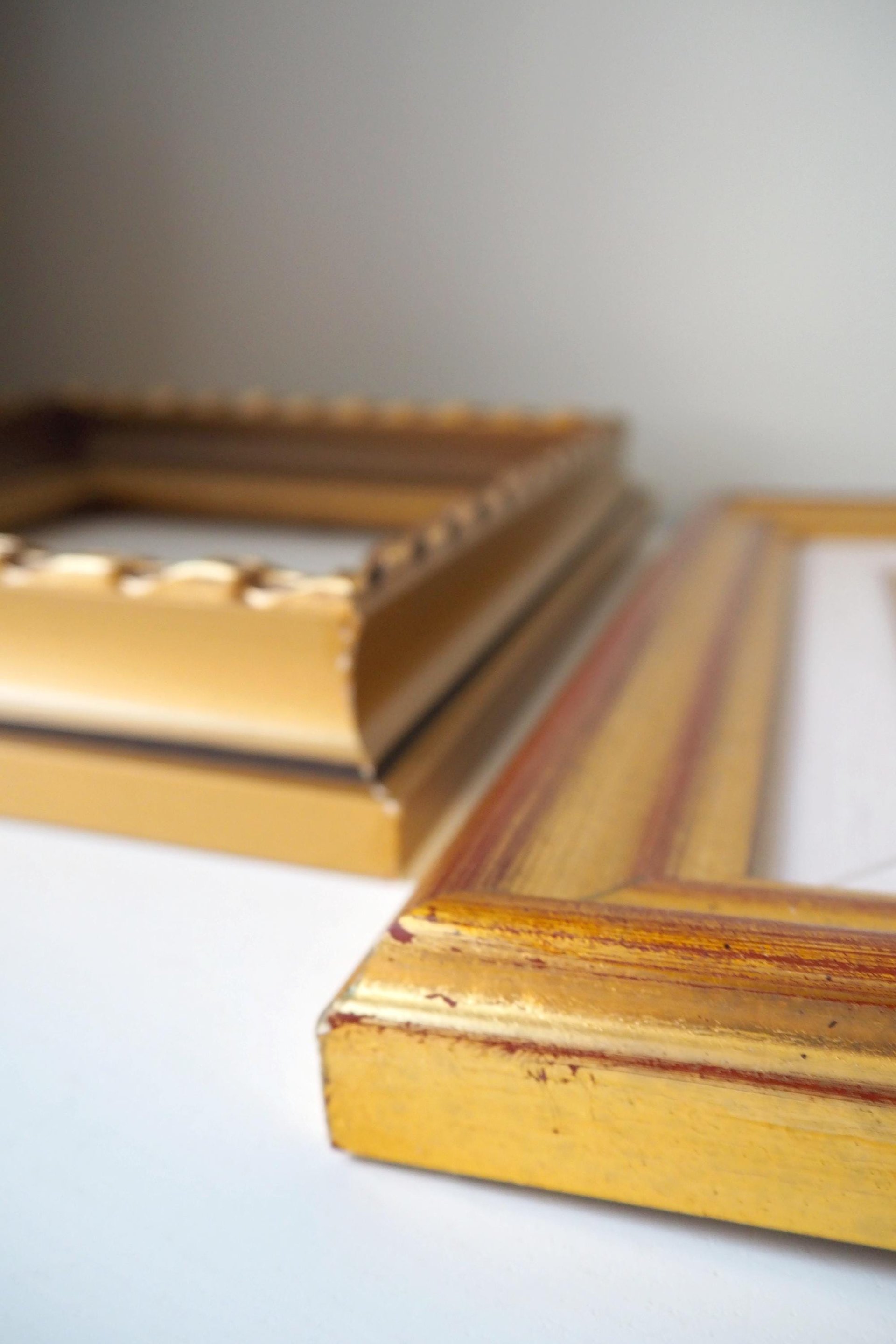 Vintage wooden frames | Vintage wooden picture frames | Gilded vintage frames | Made in Finland