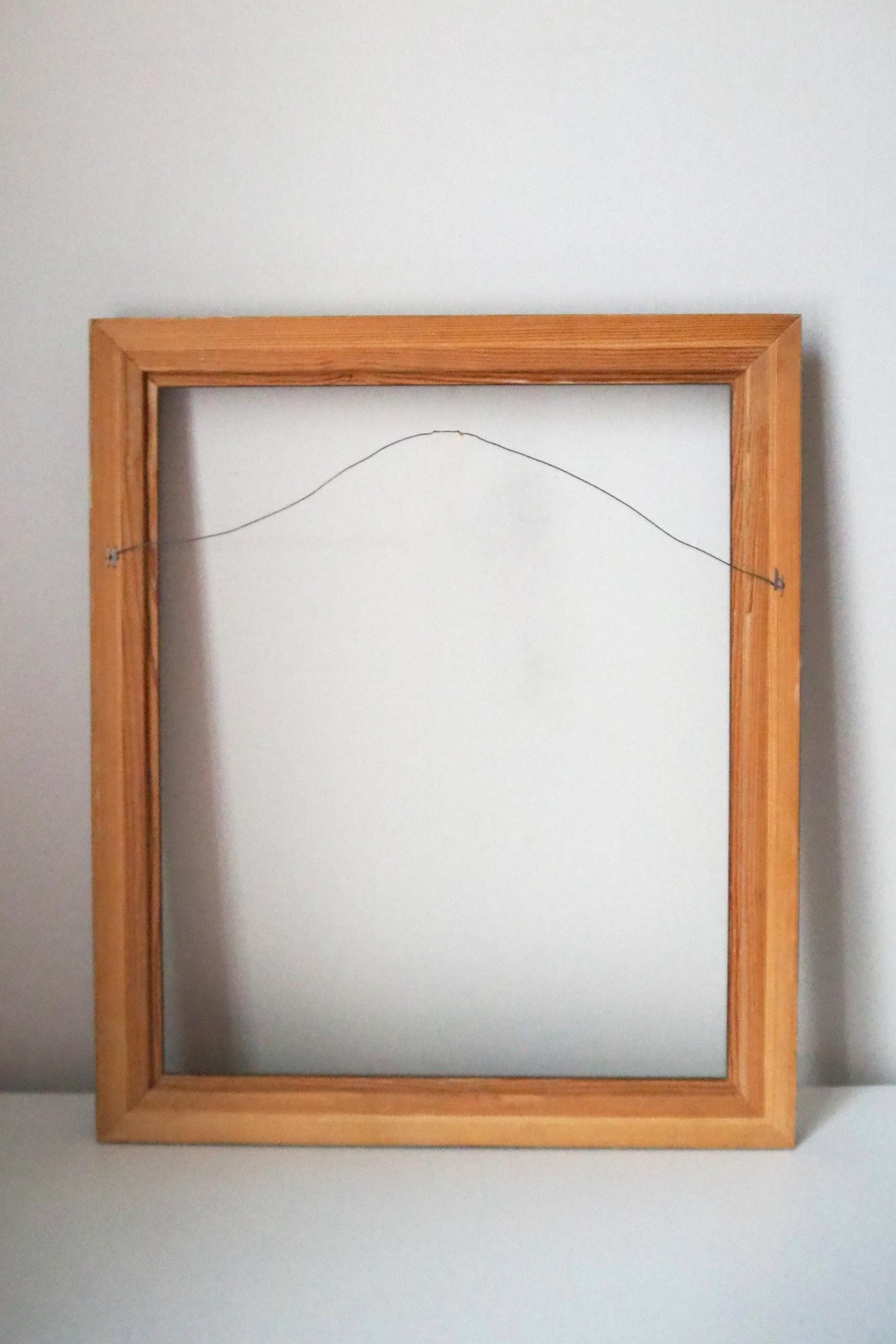Vintage wooden frames | Vintage wooden picture frames | Gilded vintage frames | Made in Finland