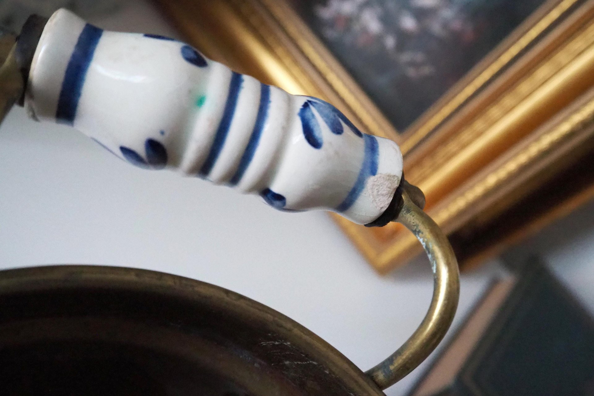 Vintage brass planter with ceramic handles | Vintage brass planter | Footed brass planter | Vintage planter