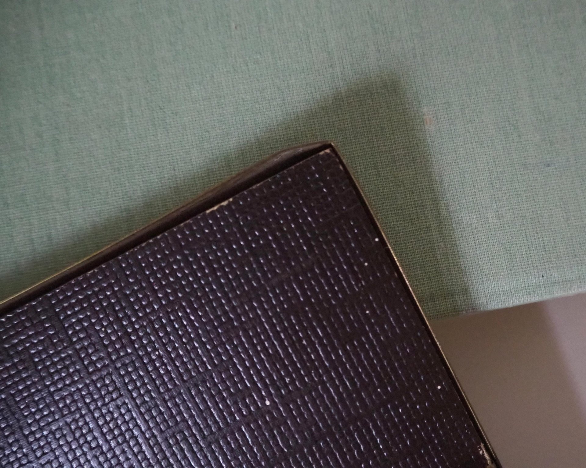 Vintage photo frame 18x24 cm | Vintage brass frame | Brass picture frame | Ornate photo frame | Vintage photo frame