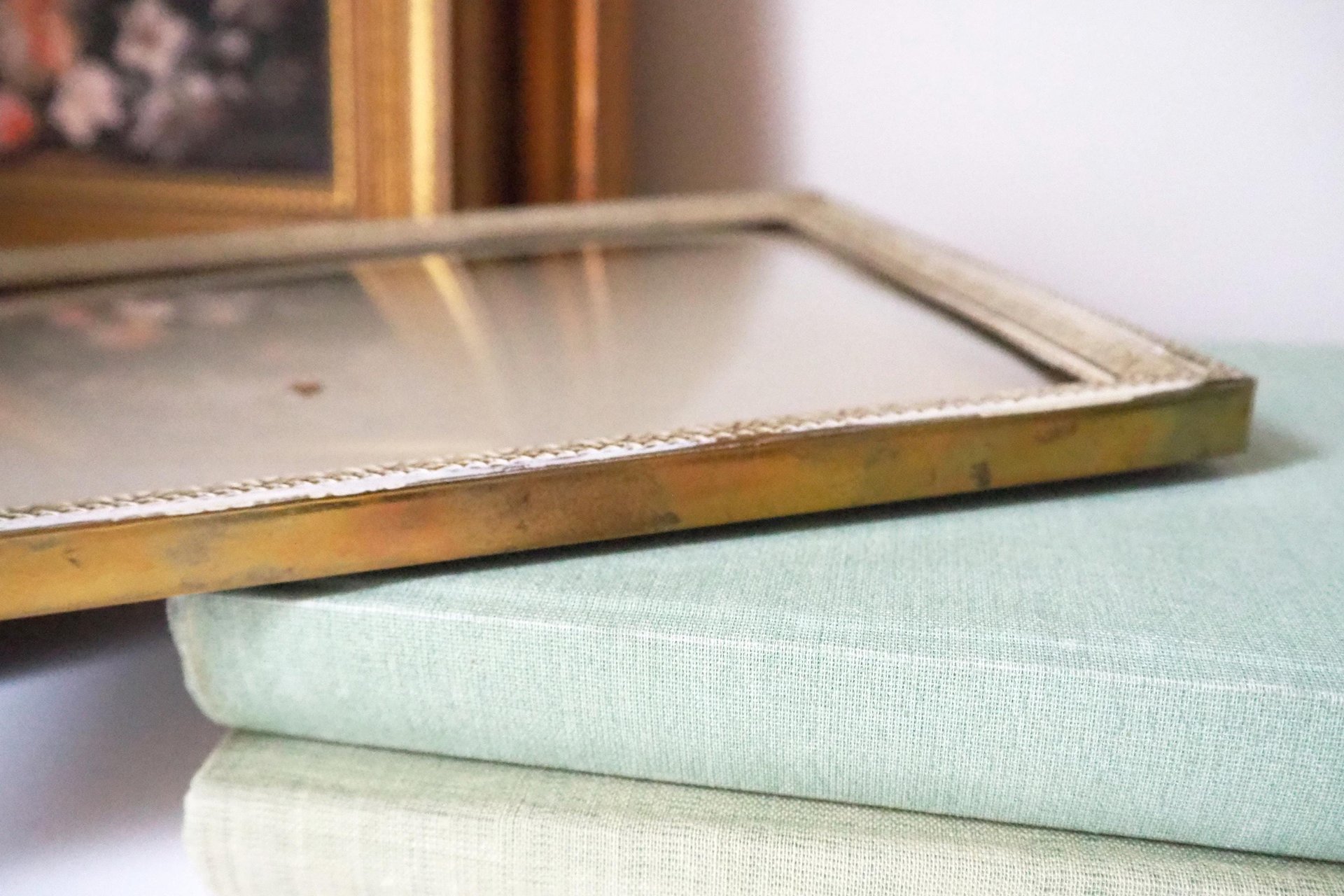 Vintage photo frame 18x24 cm | Vintage brass frame | Brass picture frame | Ornate photo frame | Vintage photo frame