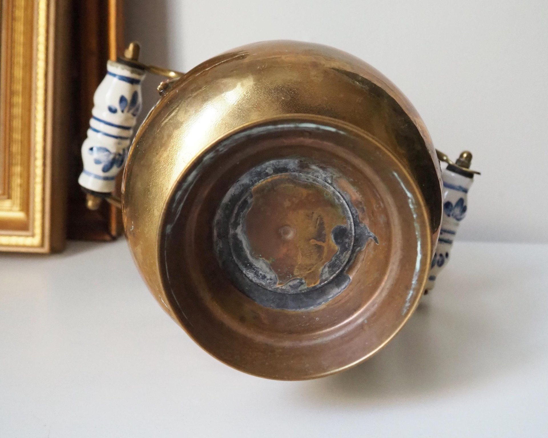 Vintage brass planter with ceramic handles | Vintage brass planter | Footed brass planter | Vintage planter