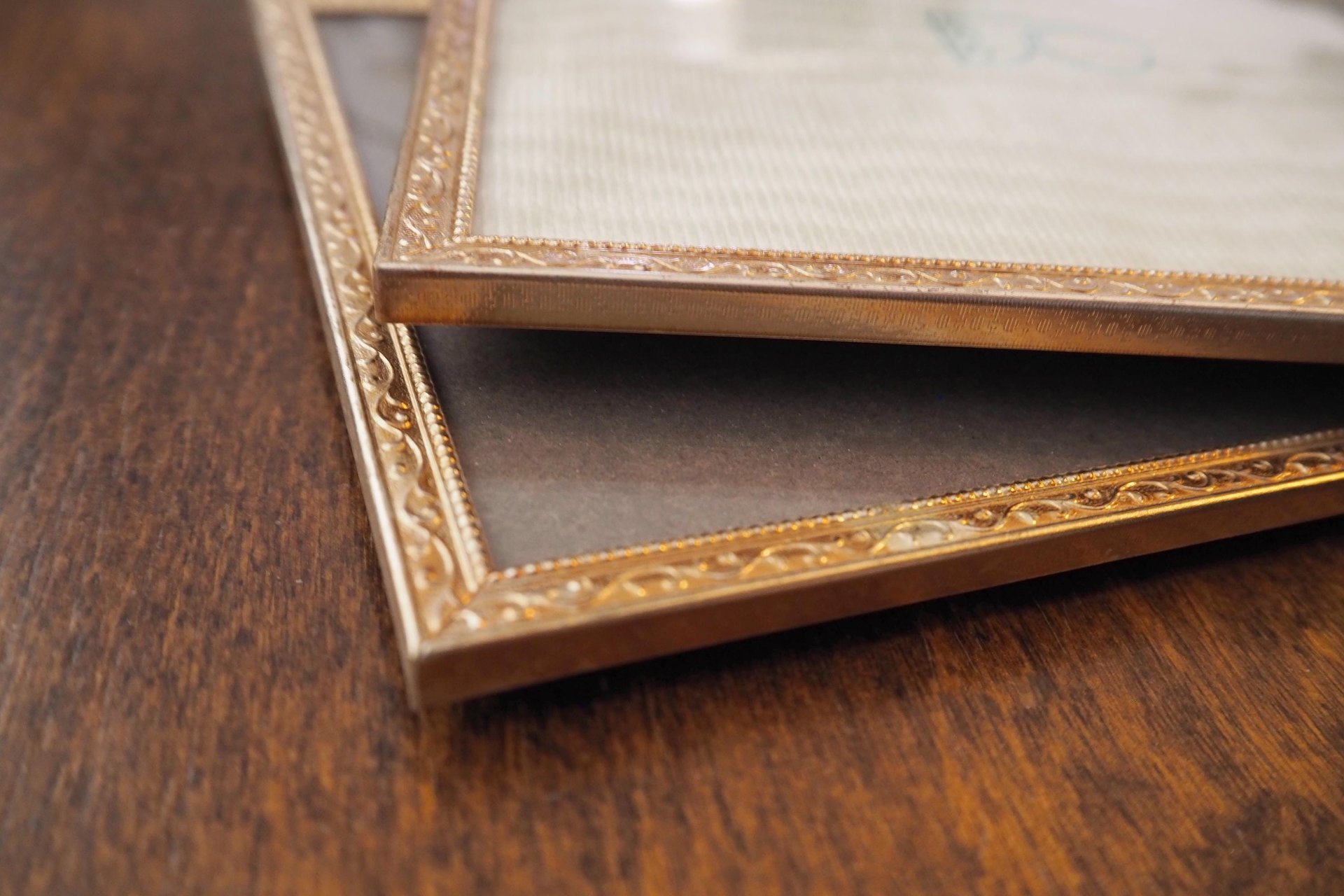 Set of two vintage photo frames | Vintage photo frames 13x18 cm | Vintage picture frames | Vintage picture frames