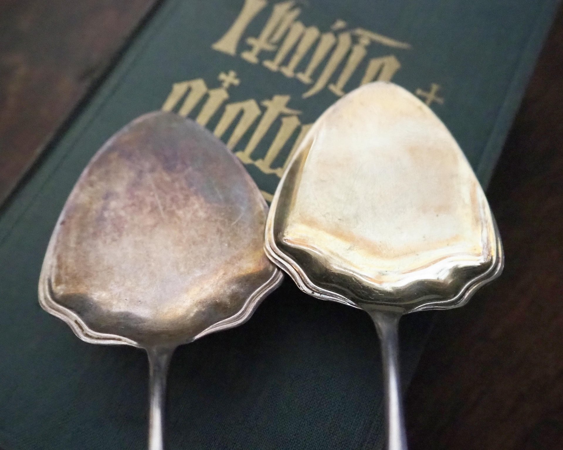 Vintage alpacca silver cake servers | Set of two vintage cake servers | Alpacca silver cake servers | Vintage serveware