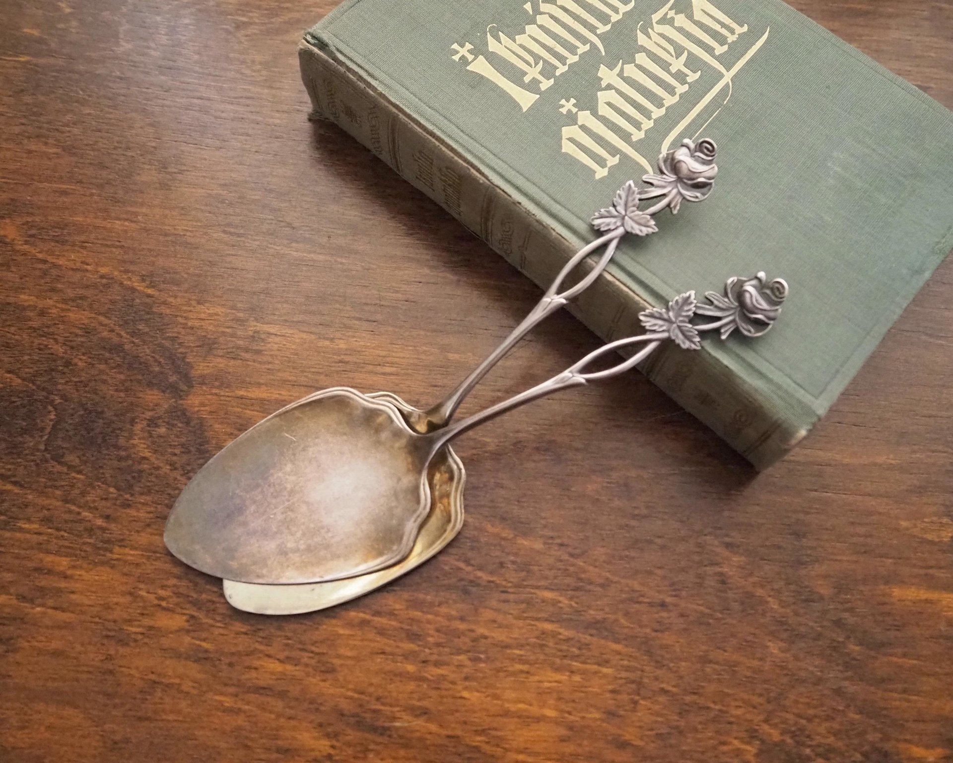 Vintage alpacca silver cake servers | Set of two vintage cake servers | Alpacca silver cake servers | Vintage serveware