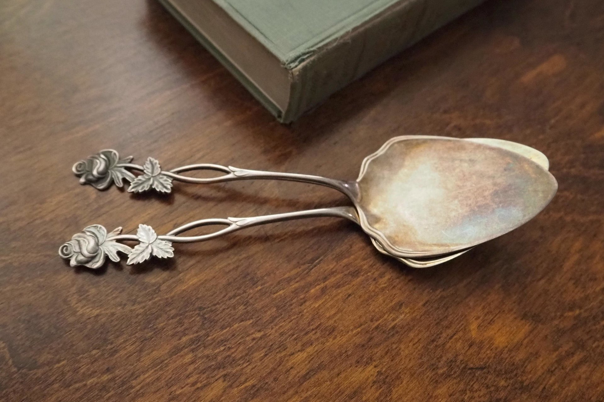 Vintage alpacca silver cake servers | Set of two vintage cake servers | Alpacca silver cake servers | Vintage serveware