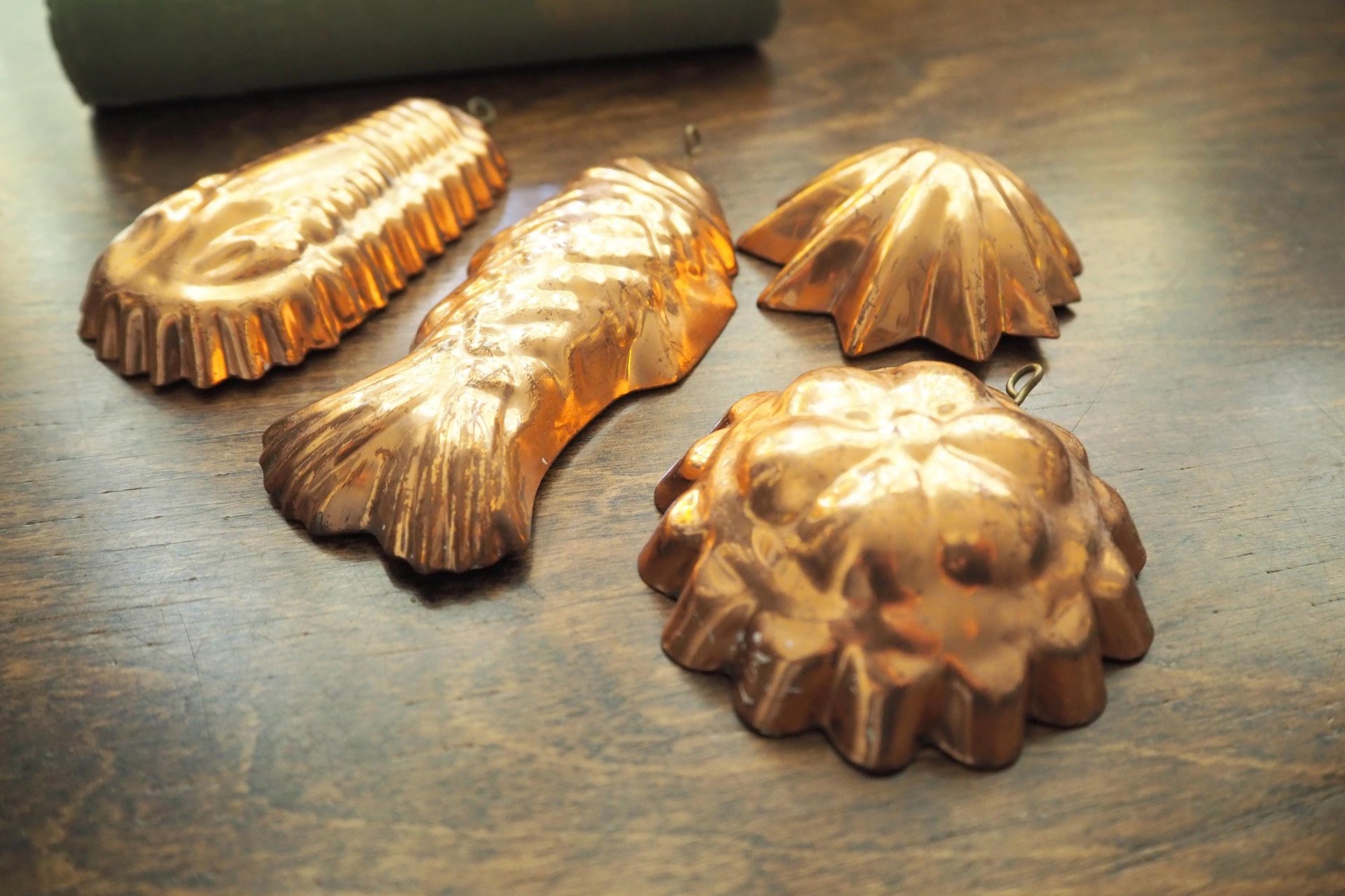 Set of four small vintage copper baking molds | Tiny copper molds | Mismatched copper molds | Vintage copper molds | Vintage kitchen decor