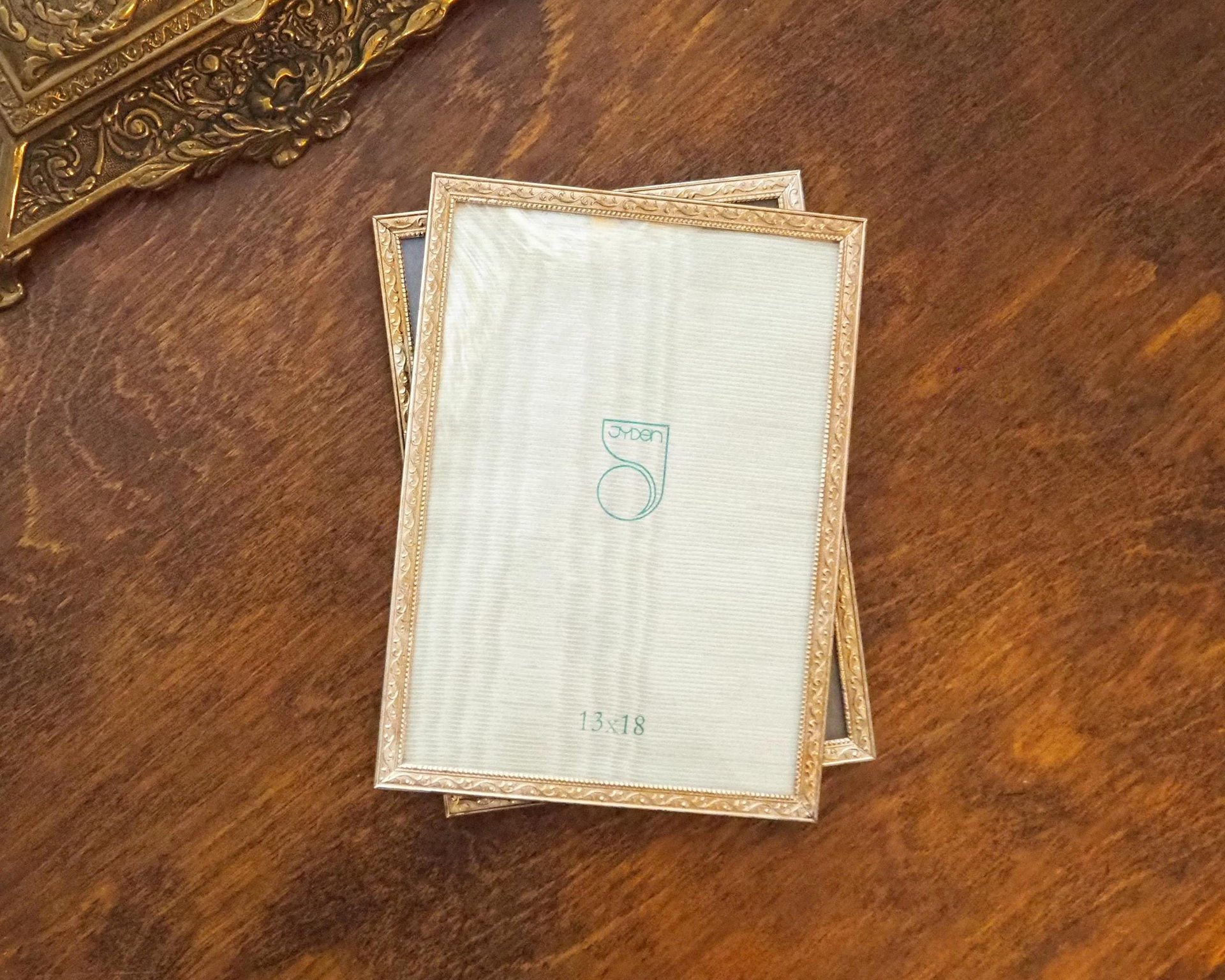 Set of two vintage photo frames | Vintage photo frames 13x18 cm | Vintage picture frames | Vintage picture frames