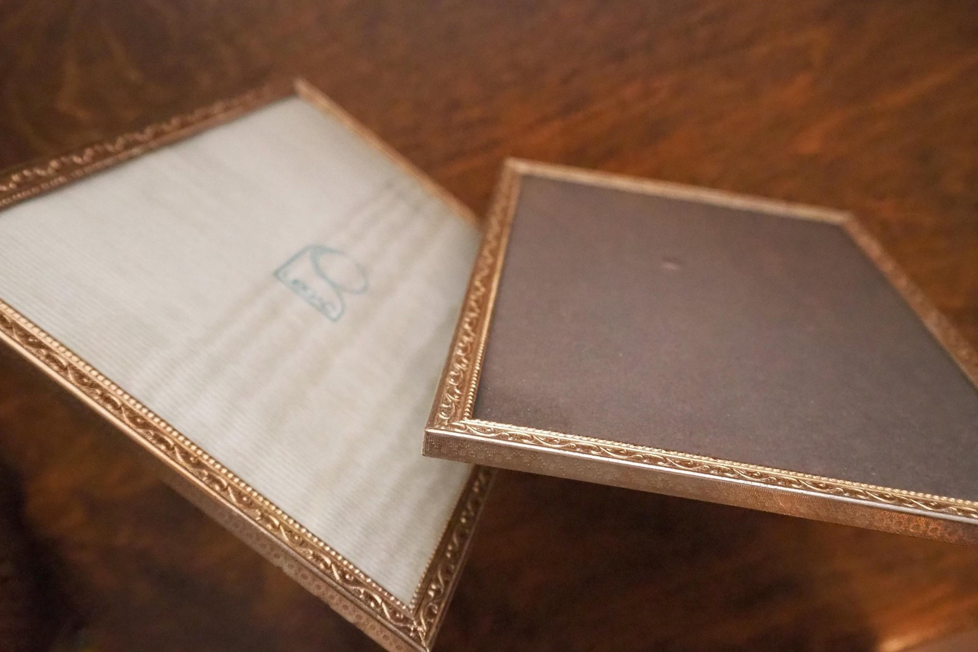 Set of two vintage photo frames | Vintage photo frames 13x18 cm | Vintage picture frames | Vintage picture frames