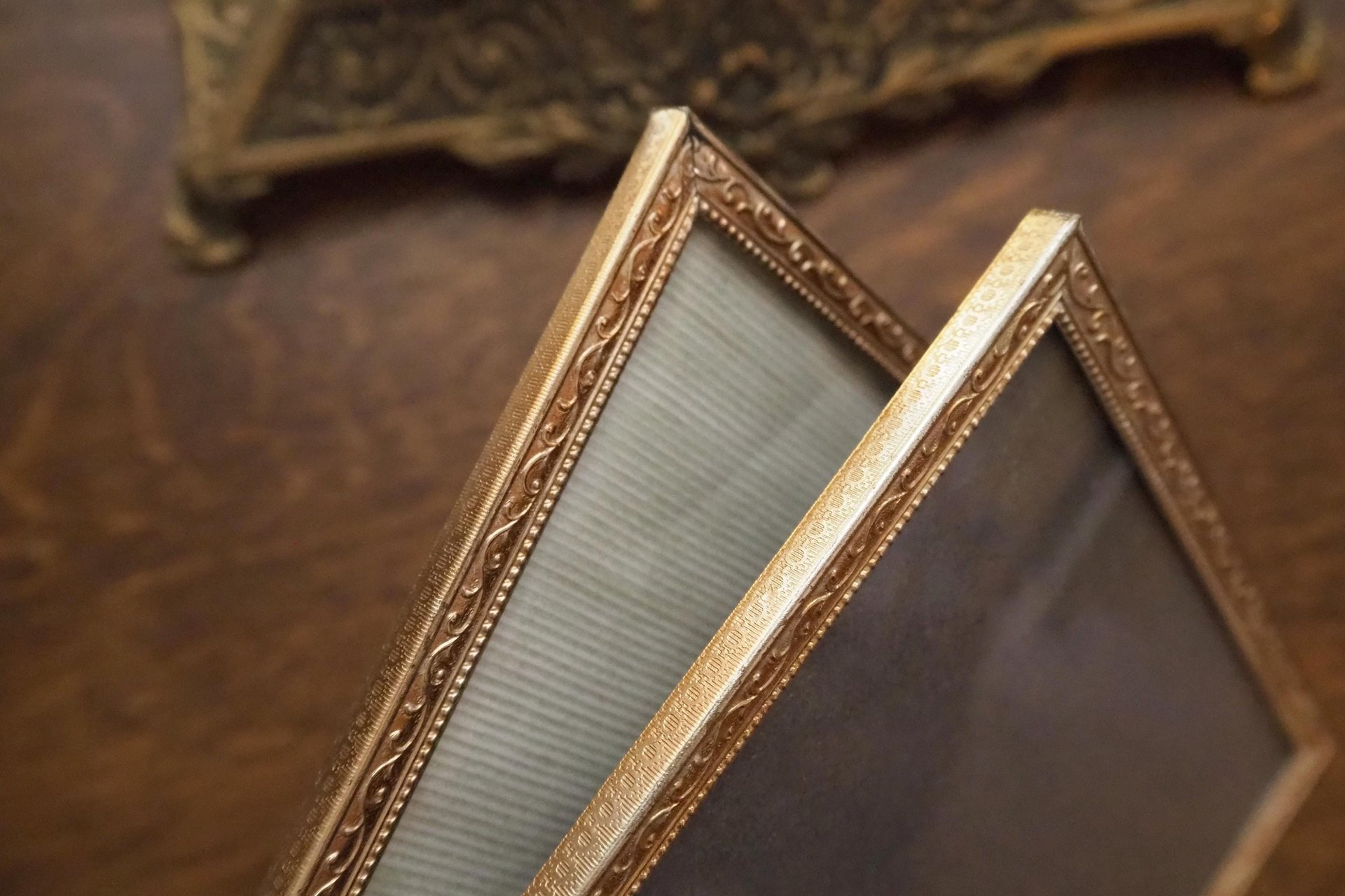 Set of two vintage photo frames | Vintage photo frames 13x18 cm | Vintage picture frames | Vintage picture frames