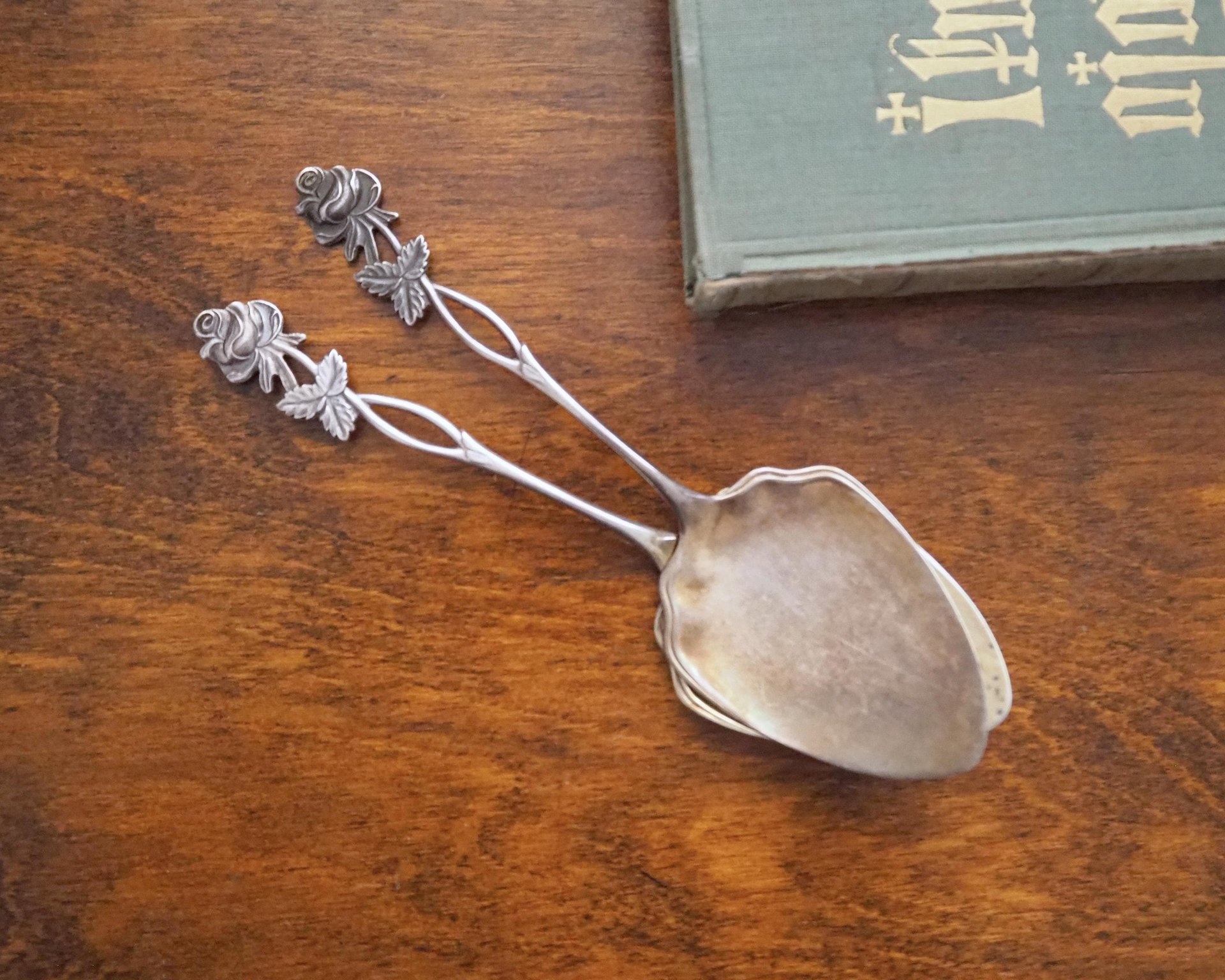 Vintage alpacca silver cake servers | Set of two vintage cake servers | Alpacca silver cake servers | Vintage serveware