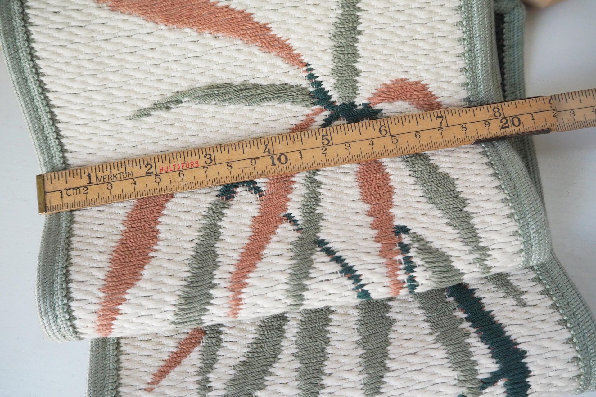 Vintage wall hanging | Long wall hanging | Nature wall hanging | Scandinavian woven textile | Made in Finland