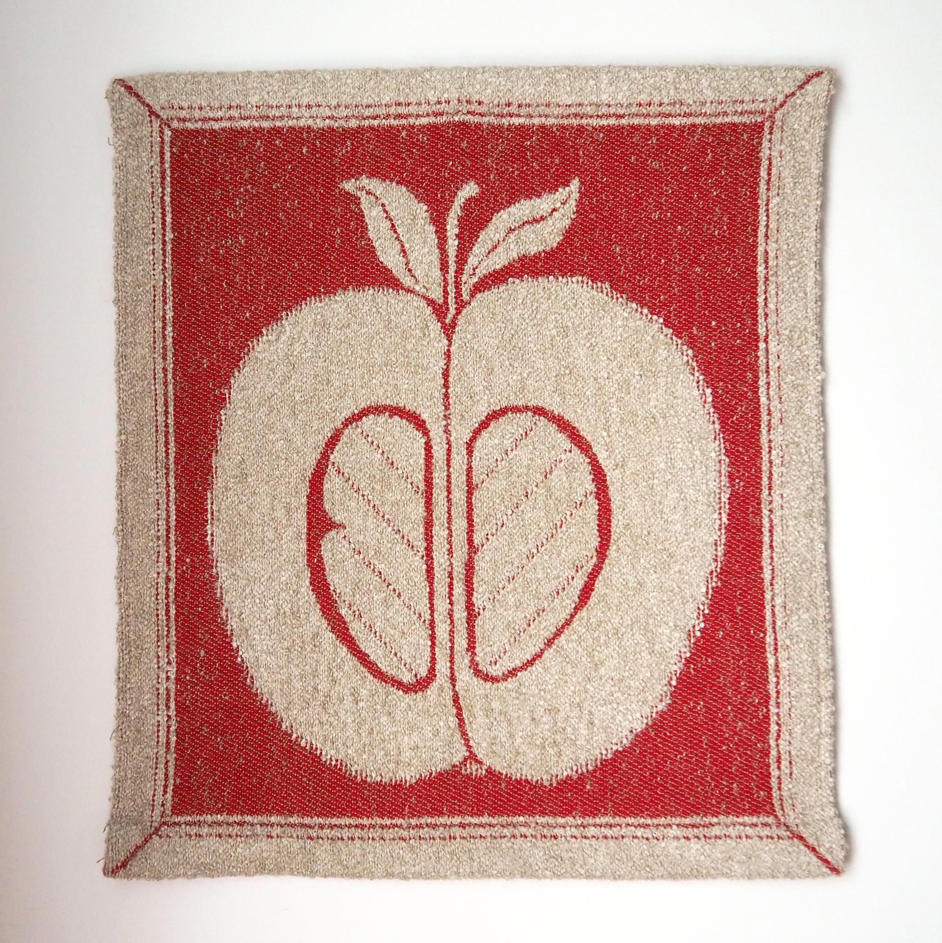 Vintage wall hanging | Apple wall tapestry | Red wall hanging | Vintage wall tapestry | Apple wall hanging