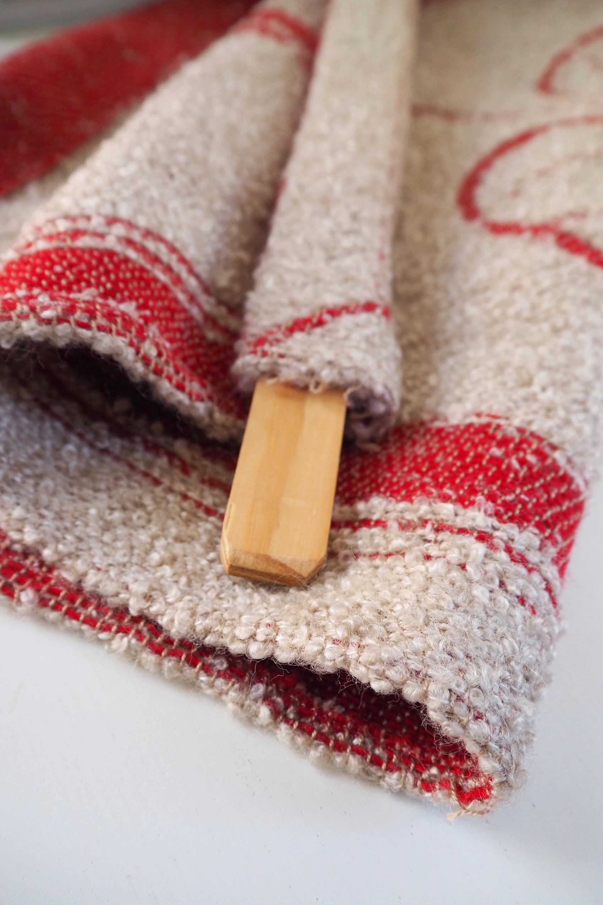 Vintage wall hanging | Apple wall tapestry | Red wall hanging | Vintage wall tapestry | Apple wall hanging