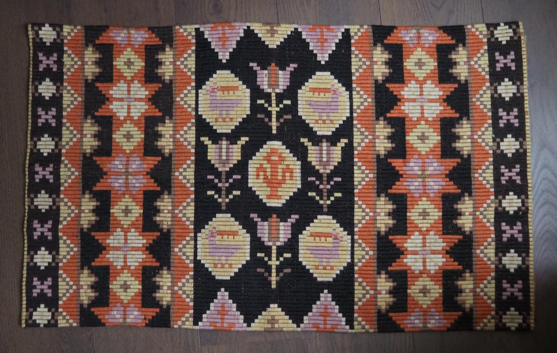 Vintage wall tapestry | Scandinavian wall hanging | Traditional wall tapestry | Retro wall hanging | Made in Finland