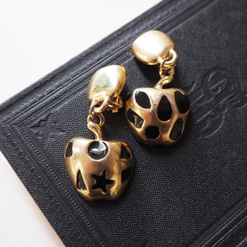Vintage clip-on earrings | Gold tone clip-on earrings | Vintage gold tone earrings | Clip-on earrings | Chunky clip-on earrings