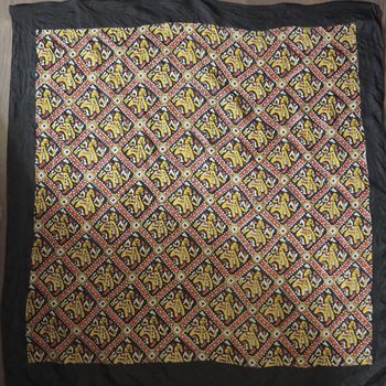 Vintage silk scarf | Vintage scarf | Black, red and yellow silk scarf | Colourful silk scarf