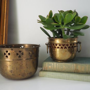 Set of two vintage planters | Heart brass planters | Vintage planters | Hanging vintage planters | Round vintage planters