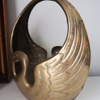 Vintage swan basket planter | Brass planter | Large vintage planter | Brass swan planter | Round swan planter
