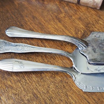 Vintage silver plated cake server | Vintage cake server | Silver plated cake servers | Ornate cake server | Vintage pie server