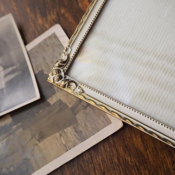 Vintage brass photo frame 20x20 cm | Ornate brass frame | Vintage photo frame | Brass picture frame | Vintage brass and white picture frame