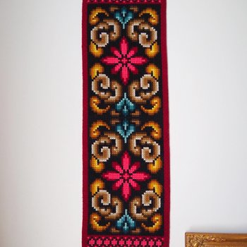 Vintage wall hanging | Scandinavian wall hanging | Traditional wall tapestry | Retro wall hanging | Made in Finland