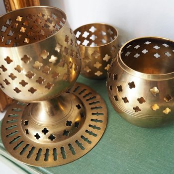 Set of three vintage tealight candle holders | Brass tealight candleholders | Vintage brass votive candleholders | Mismatched candle holders