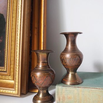 Set of two small vintage vases | Small brass vases | Vintage bud vase | Vintage single flower vases | Etched brass vases