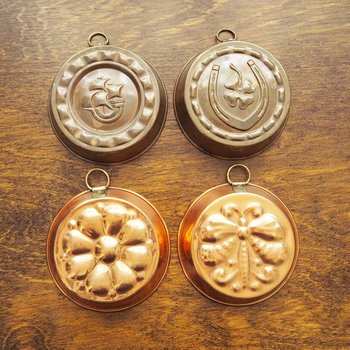Set of four vintage copper baking molds | Small copper molds | Mismatched copper molds | Vintage copper molds | Vintage kitchen decor