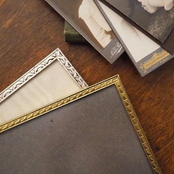Set of two vintage photo frames | Vintage photo frames 13x18 cm | Vintage brass picture frames | Vintage silver plated frames