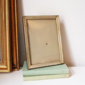 Vintage photo frame 18x24 cm | Vintage brass frame | Brass picture frame | Ornate photo frame | Vintage photo frame