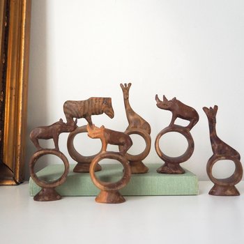 Vintage napkin rings | Set of six wooden napkin rings | Hand carved napkin rings | Set of six wooden animal napkin rings